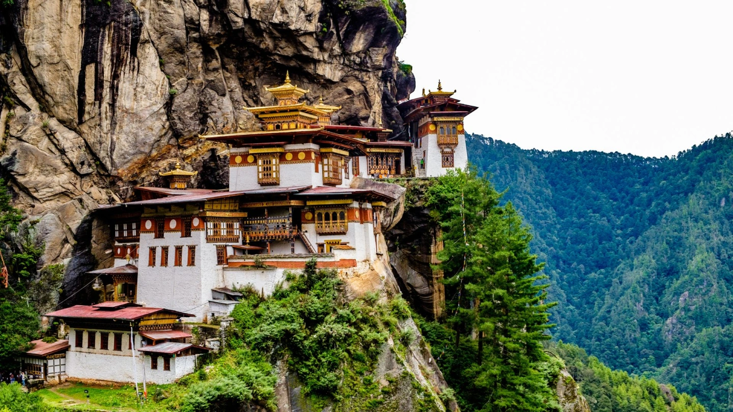 Best Travel Destinations in Paro, Bhutan | Top Places to Visit with Manifest Bhutan Expeditions